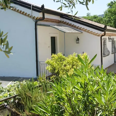 Alojamento de Acomodação e Pequeno-almoço Le Tre Querce Di Casa Mia